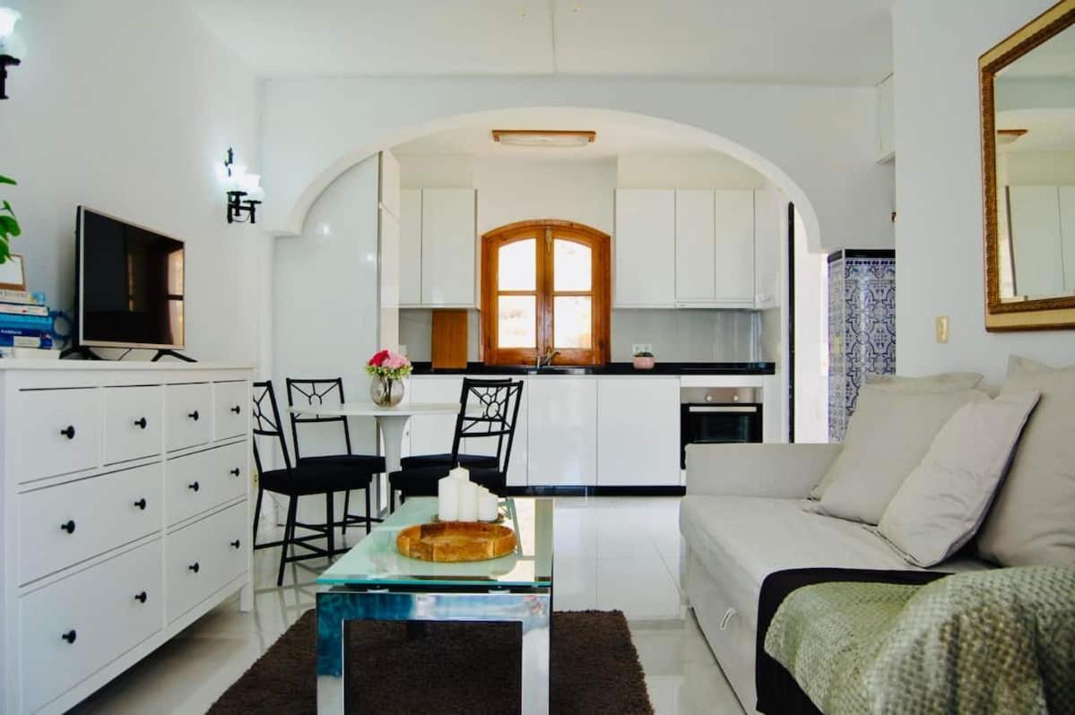Beautiful Apartment With Amazing Sea View Нерха Экстерьер фото